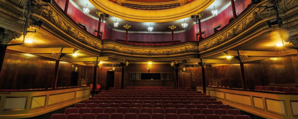 Stand-up s Underground Comedy Club